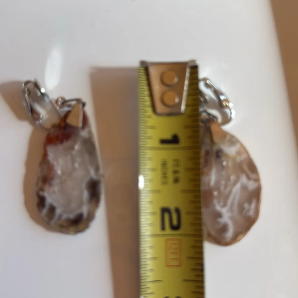 Natural sliced Geode clip-on dangle earrings - Picture 3 of 3